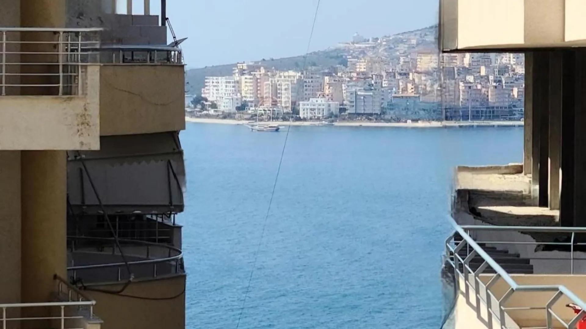 Fancy Sea View Apartment 1 Sarandë