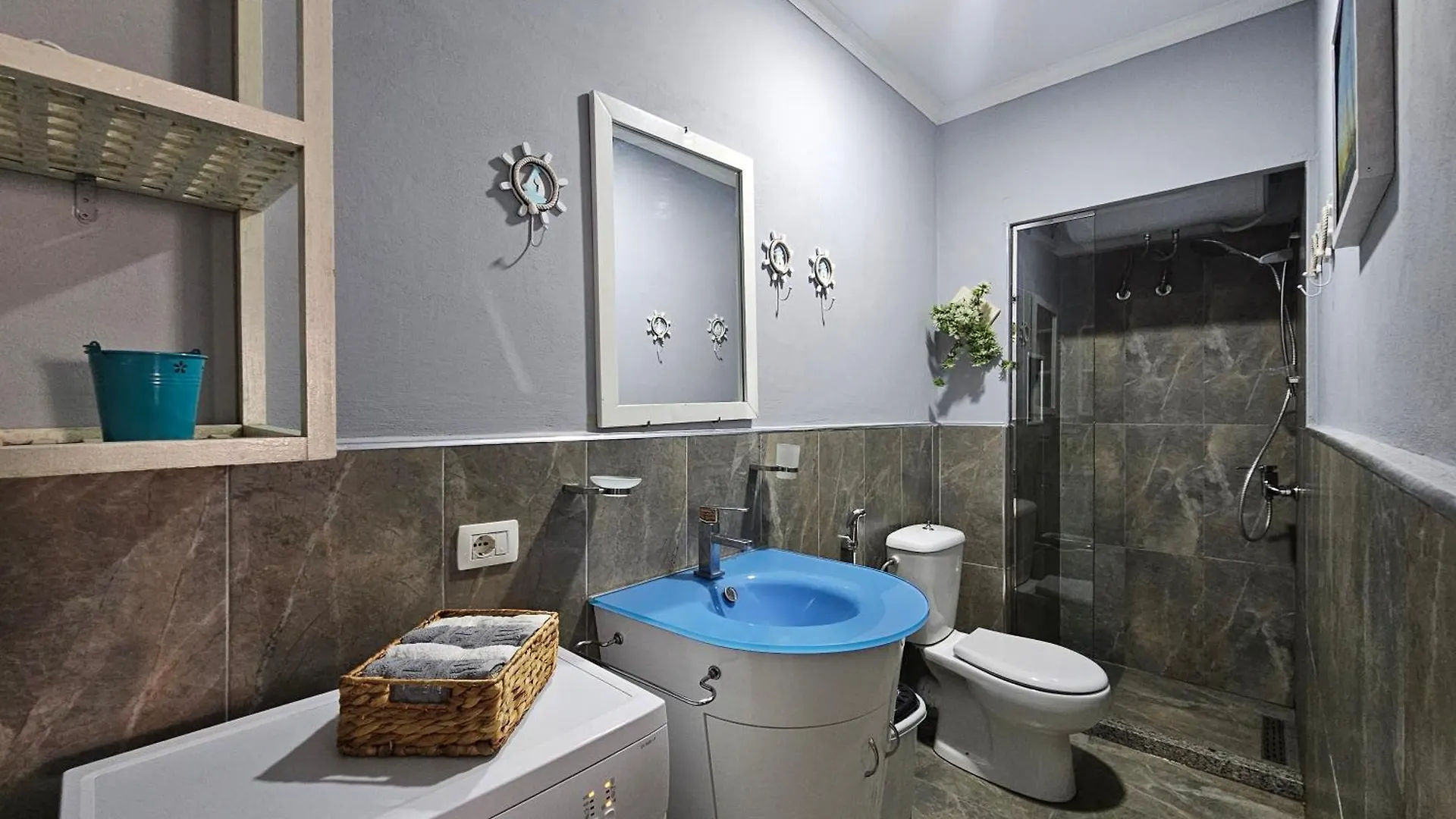 Fancy Sea View Apartment 1 Sarandë